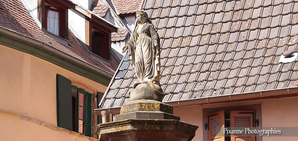 France, Alsace, Gueberschwihr, Fontaine de la Vierge, Alsace et Moi, Pixanne Photographies