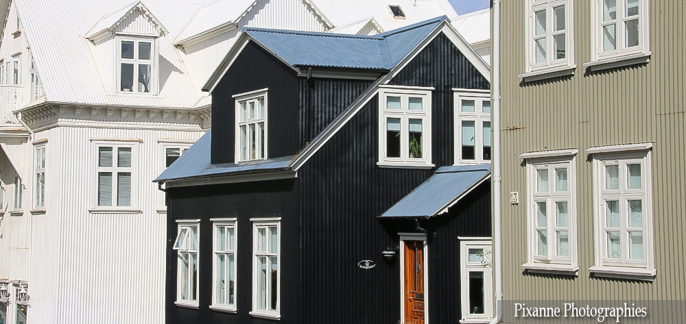 Laugavegur Reykjavik 01