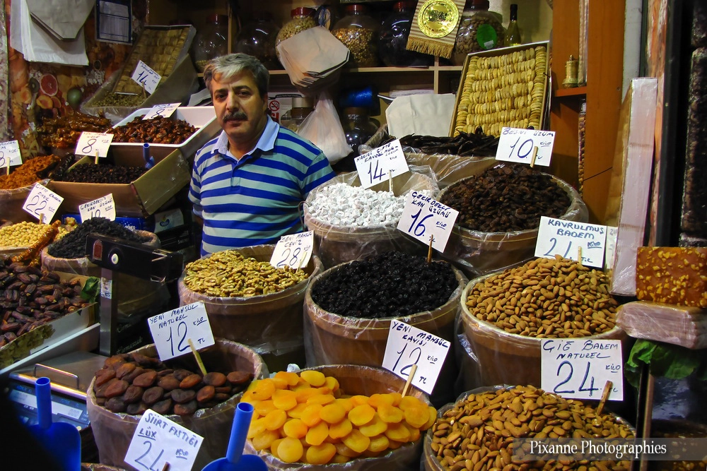 Asie, Europe, Turquie, Istanbul, Bazar Egyptien, Misir Carsisi, Fruits secs, Souvenirs de Voyages, Pixanne Photographies