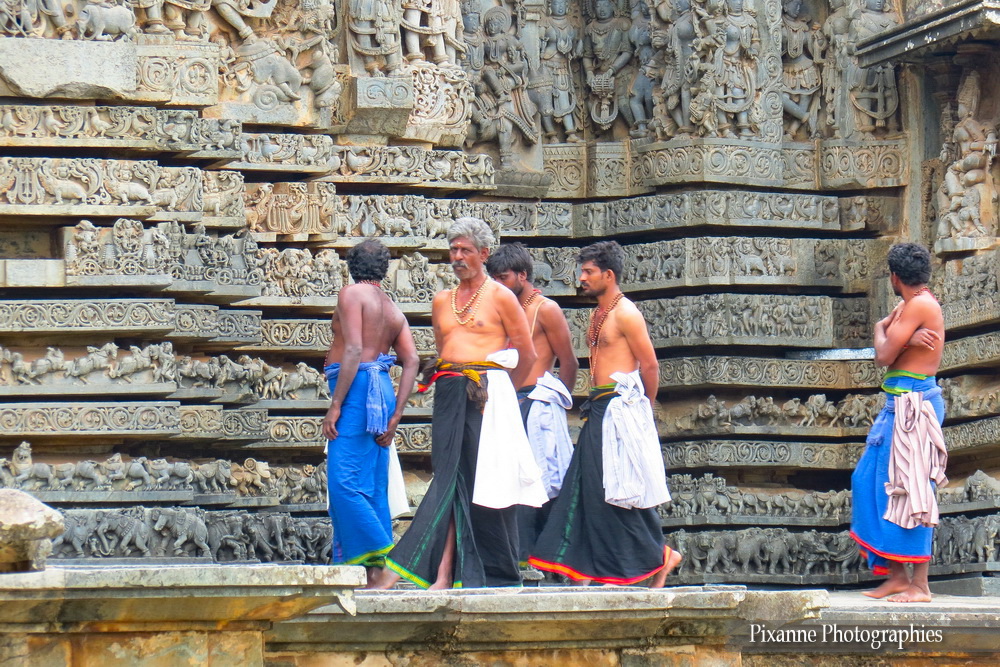 Asie, Inde du Sud, Karnataka, Halebidu, Hoysaleswara Temple, Frise, Pèlerins, Souvenirs de Voyages, Pixanne Photographies