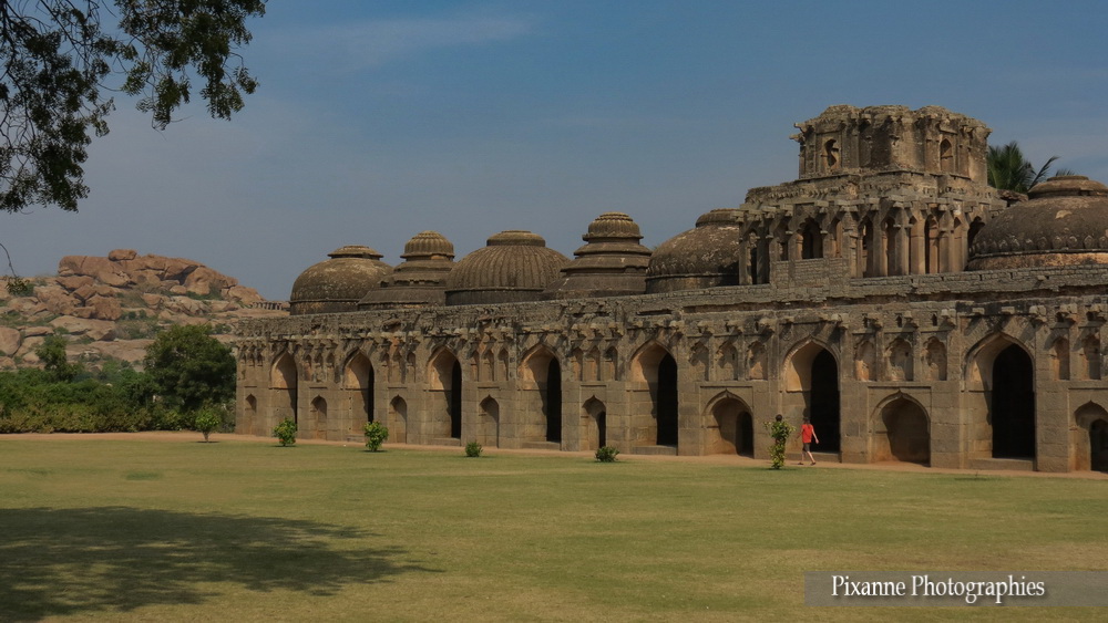 Asie, Inde du Sud, Karnataka, Hampi, Zenana Enclosure, Zanana, Elephant's Stables, Etables à éléphants, Souvenirs de Voyages, Pixanne Photographies