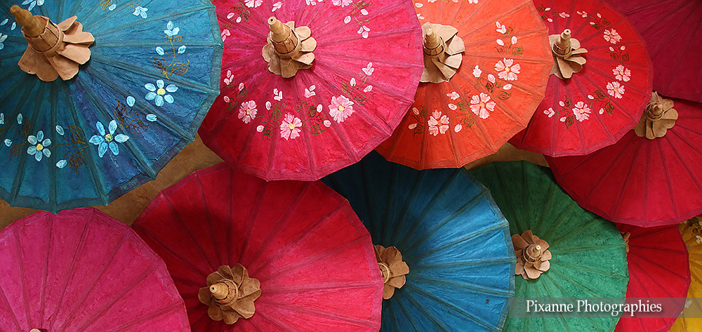 asie, myanmar, birmanie, pindaya, ombrelles, souvenirs de voyages, pixanne photographies