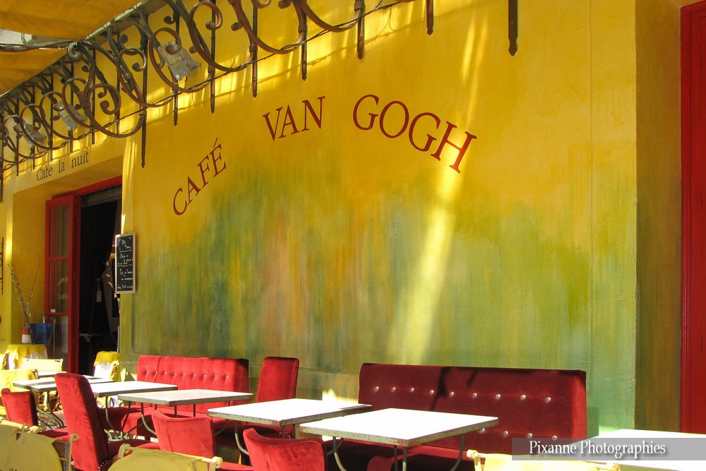 Europe, France, PACA, Bouches du Rhone, Arles, Cafdé Van Gogh, Souvenirs de Voyages, Pixanne Photographies