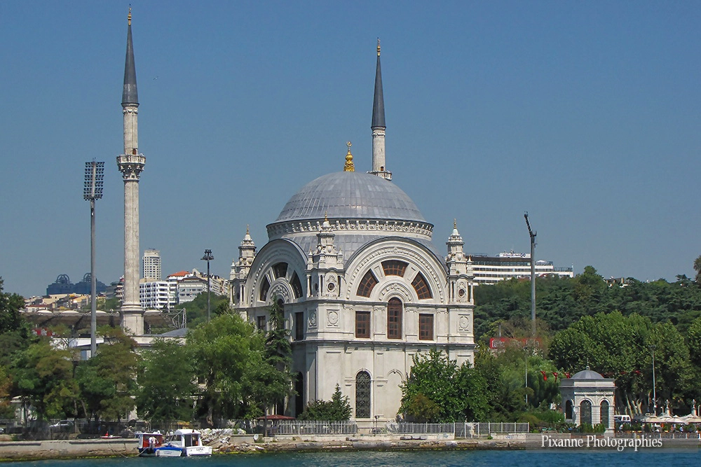Asie, Europe, Turquie, Istanbul, Bosphore, Mosquée de Dolmabahçe, Souvenirs de Voyages, Pixanne Photographies