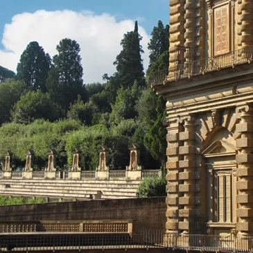 J 05 * l&rsquo;Est de Florence