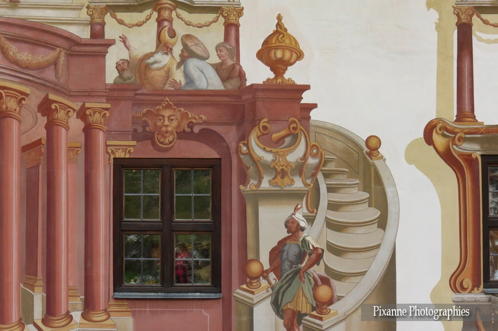 Europe, Allemagne, Bavière, Oberammergau, Pilatus Haus, Maison de Pilate, Fresques murales, Lüftlmalerei, Souvenirs de Voyages, Pixanne Photographies