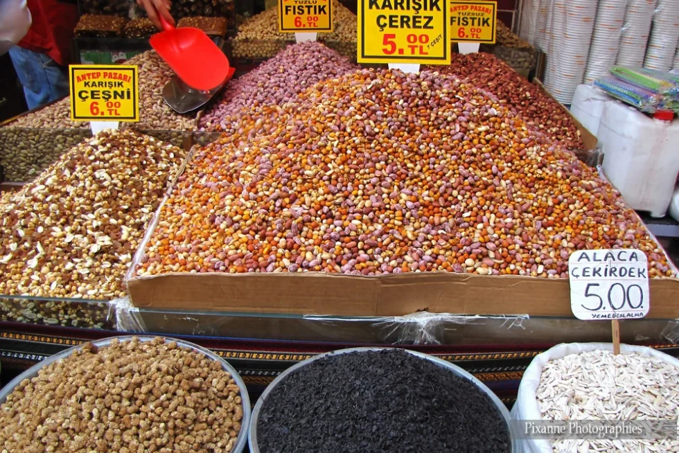 Asie, Europe, Turquie, Istanbul, Mısır Çarsısı, Bazar Egyptien, graines, Souvenirs de Voyages, Pixanne Photographies