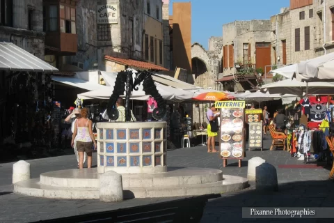 Europe, Grèce, Dodécanèse, Rhodes, Rodos, Place Evreon Martiron, Place des Martyres Juifs, Souvenirs de Voyages, Pixanne Photographies