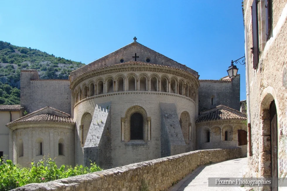 Europe, France, Occitanie, Herault, Saint Guilhem le Desert, Abbaye de Gellone, Souvenirs de Voyages, Pixanne Photographies