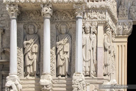 Europe, France, PACA, Bouches du Rhone, Arles, Cathédrale Saint Trophime, Portail, Souvenirs de Voyages, Pixanne Photographies