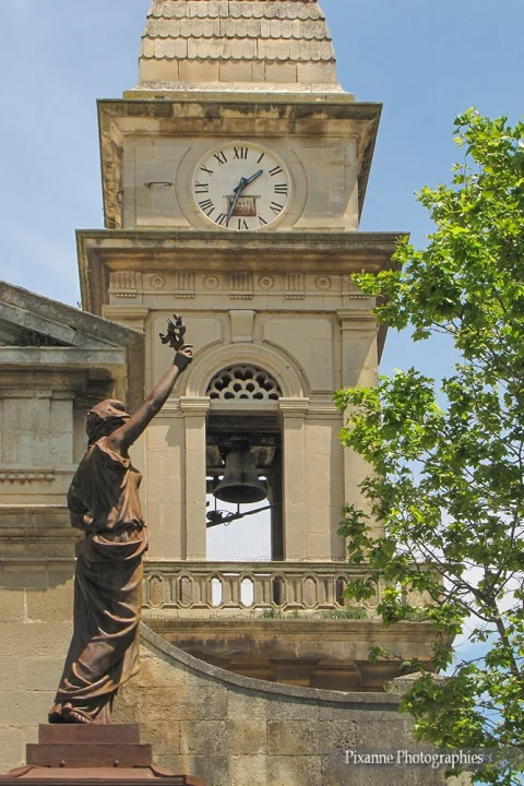 Europe, France, PACA, Bouches du Rhone, Fontvieille, Statue de la République, Souvenirs de Voyages, Pixanne Photographies