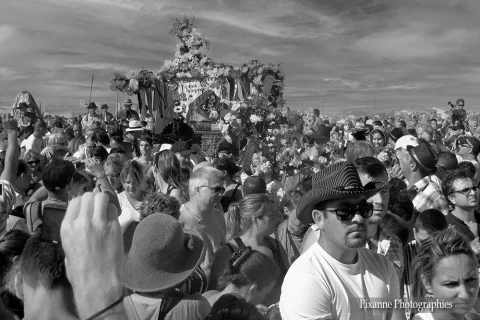 Europe, France, PACA, Bouches du Rhone, Saintes Maries de la Mer, Sainte SARA, Pélerinage des Gitans, Procession Sainte Sara à la mer, Souvenirs de Voyages, Pixanne Photographies