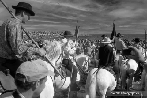 Europe, France, PACA, Bouches du Rhone, Saintes Maries de la Mer, Pèlerinage des Gitans, Procession de Sainte Sara à la mer, , Souvenirs de Voyages, Pixanne Photographies
