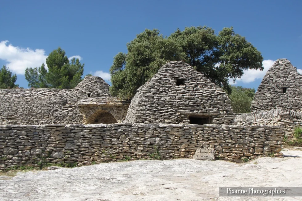 Europe, France, PACA, Vaucluse, Gordes, Village des Boris, Souvenirs de Voyages, Pixanne Photographies